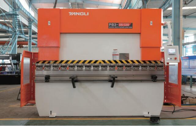 PB3系列經(jīng)濟(jì)型電液伺服折彎機(jī)